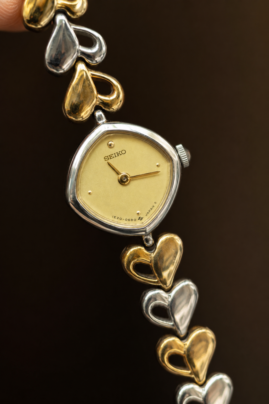 Vintage Seiko two-tone heart-link bracelet watch, additional view 3