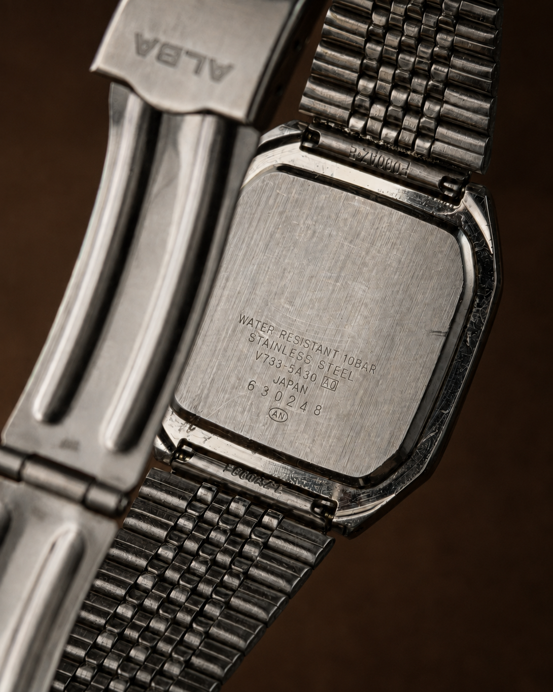 Vintage Alba square day-date quartz watch detail view 2 product image 2