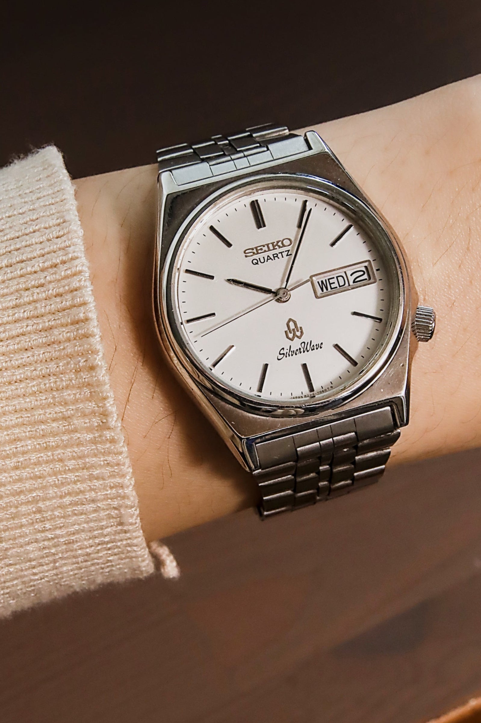 Vintage Seiko SilverWave white dial quartz watch, front view