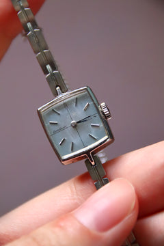 1970s Seiko Solar 21-jewel ladies mechanical watch detail view 4 thumbnail 4