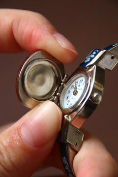 Vintage André Mouche Peekaboo Floral Bangle Quartz Watch thumbnail 10