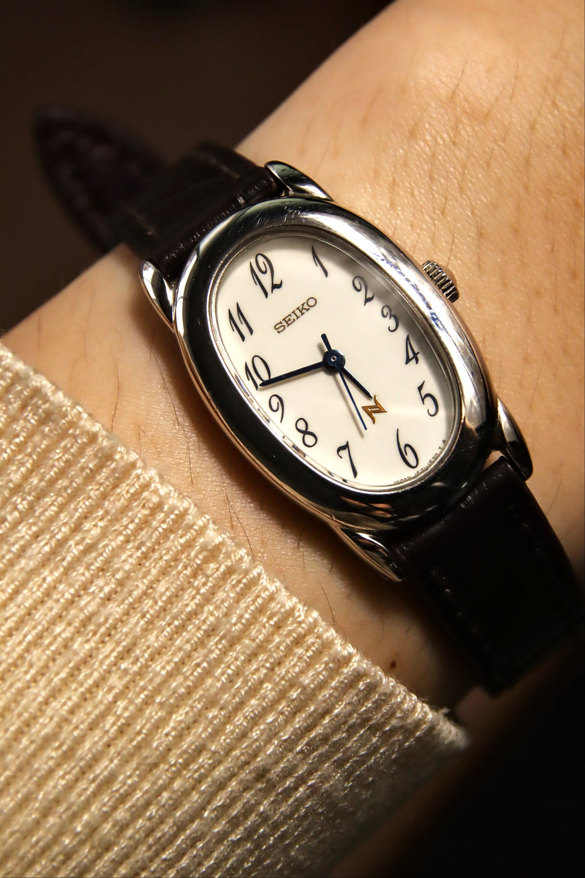 Seiko Baignoire Noie Oval Quartz 1F21-5B70 product image 1