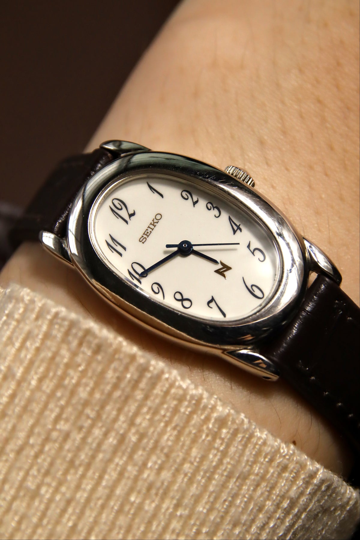 Seiko Baignoire Noie Oval Quartz 1F21-5B70 product image 4