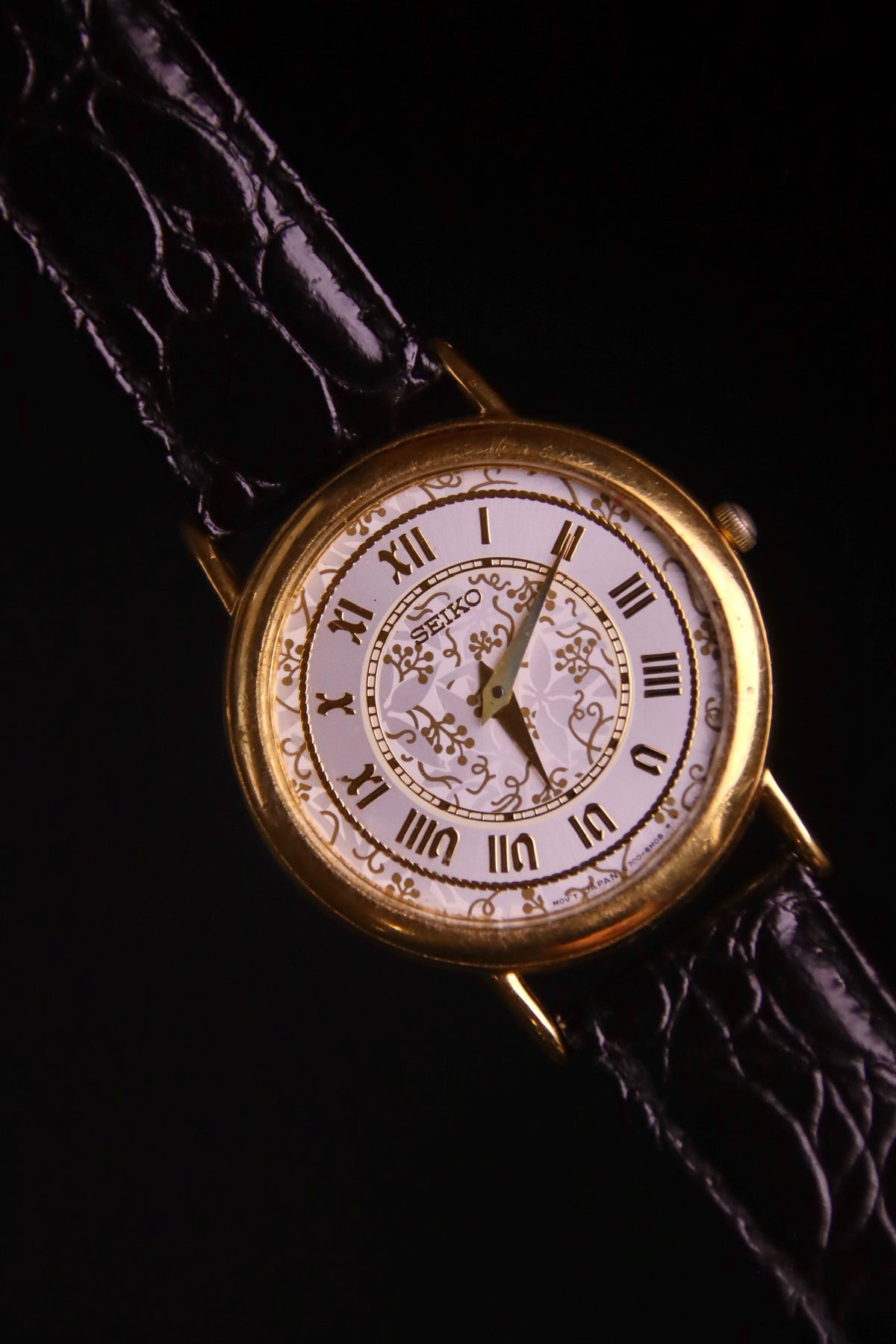 RARE Seiko Floral Dial Gold-Tone Quartz Vintage Watch 1N00-0D59 product image 7