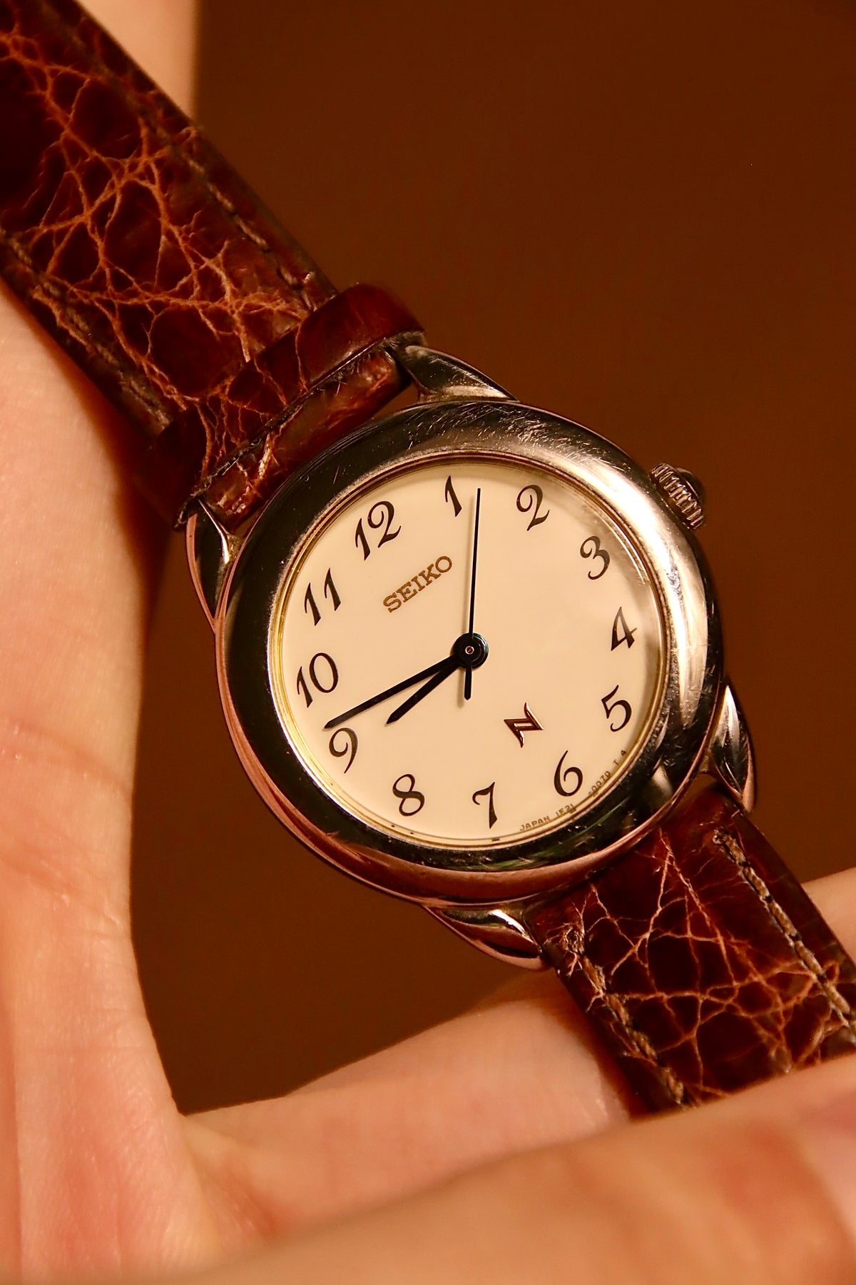 Seiko Noie 1F21-0050 vintage ladies quartz watch detail product image 7