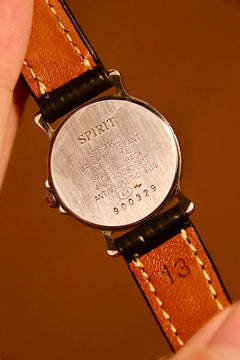 Seiko L’espoir 1F21-0B60 vintage ladies watch case detail thumbnail 7