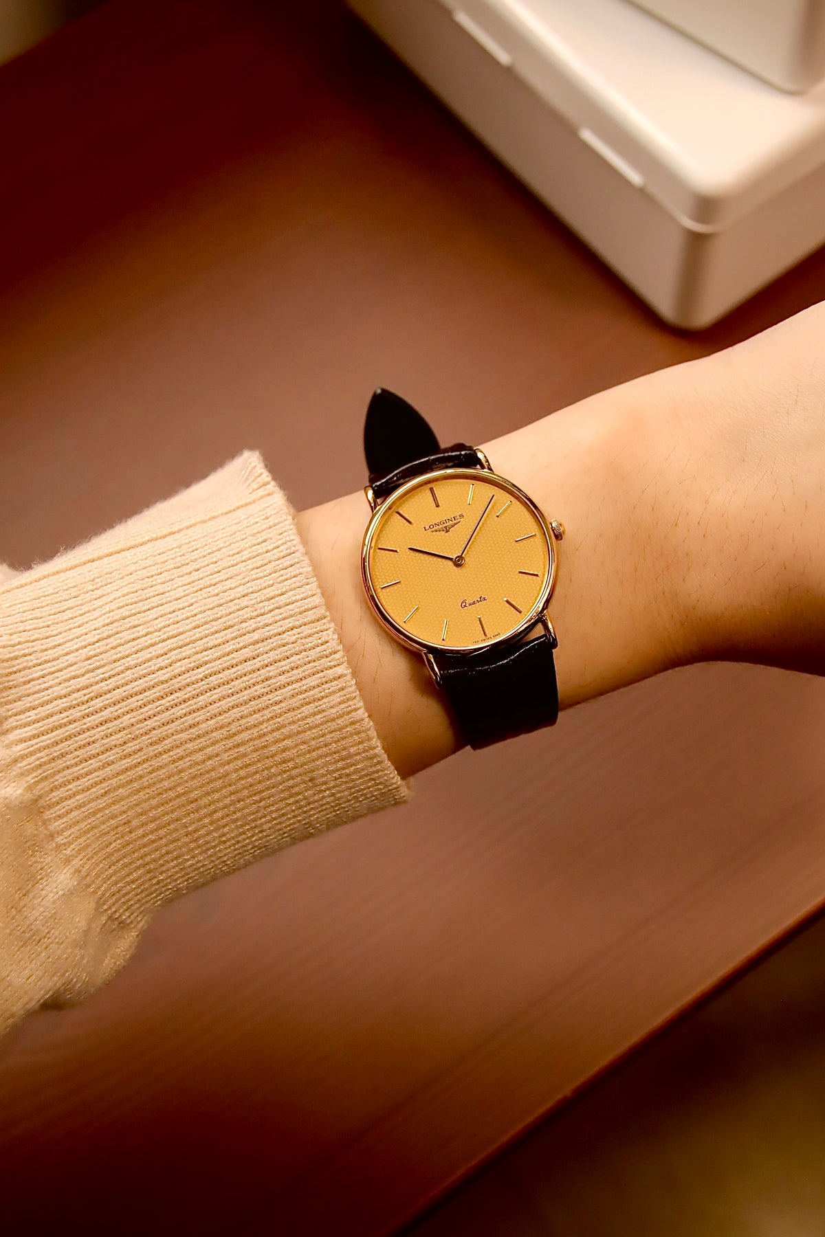 Longines Presence 6799-150 vintage watch on black leather strap product image 8