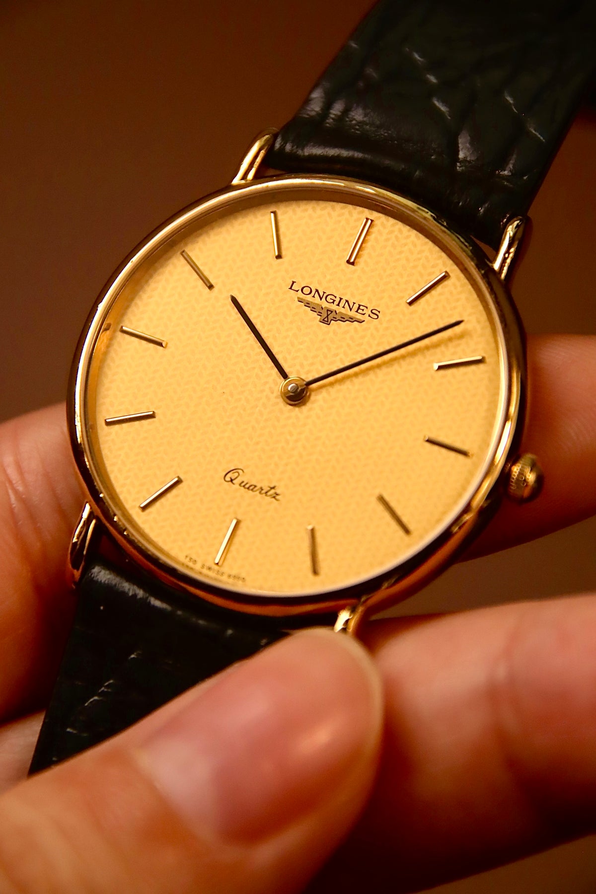 Longines Presence 6799-150 textured champagne dial detail product image 5
