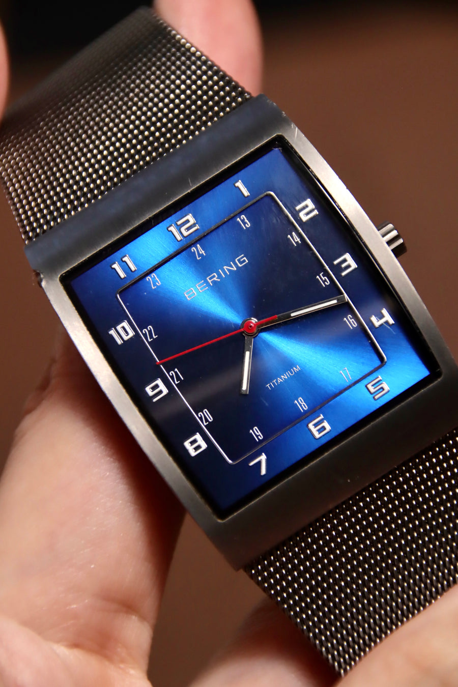 Bering Classic Titanium Blue Sunray Quartz 11233-078