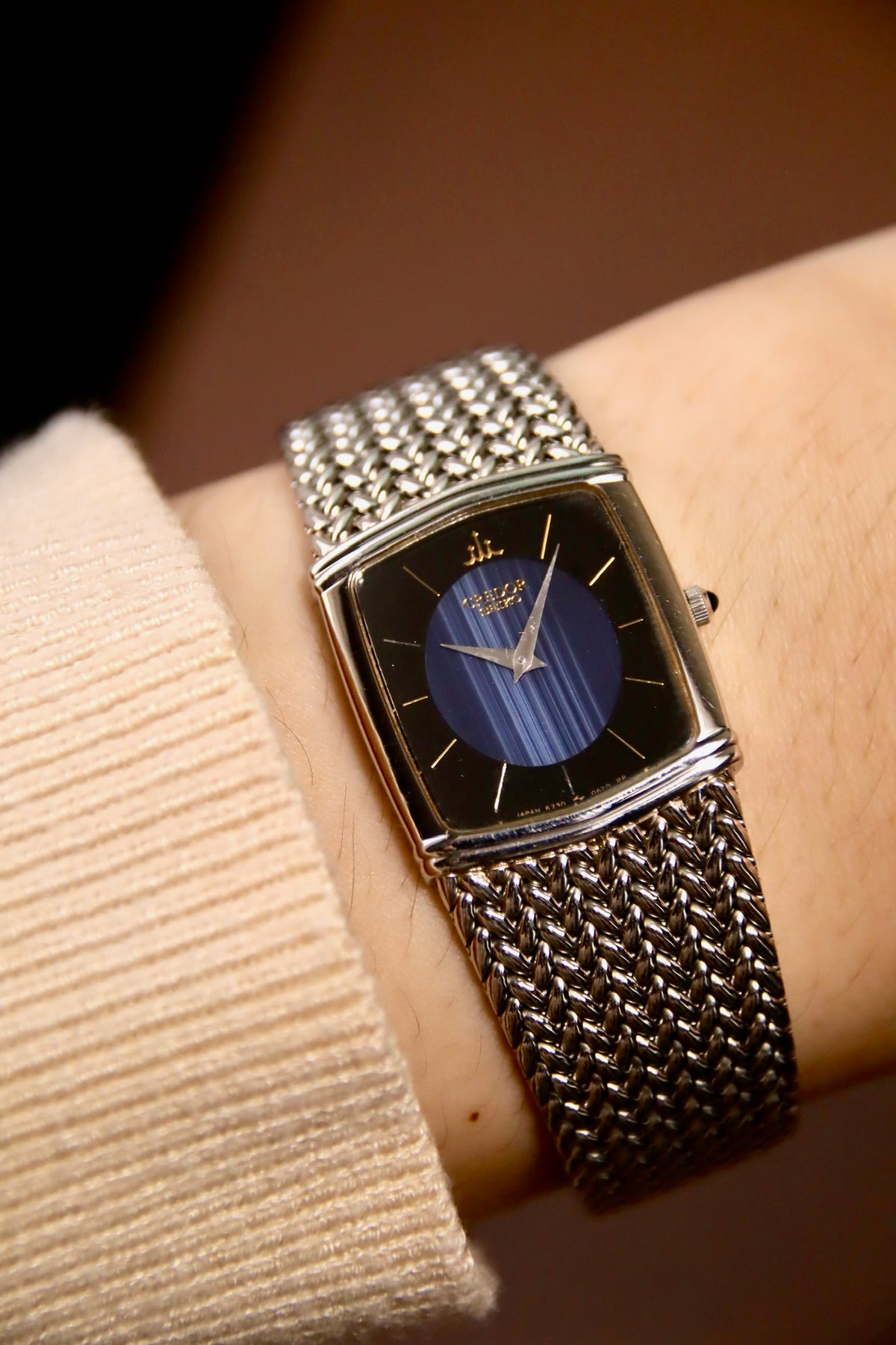 Vintage Seiko Credor rectangular quartz watch wrist shot product image 3